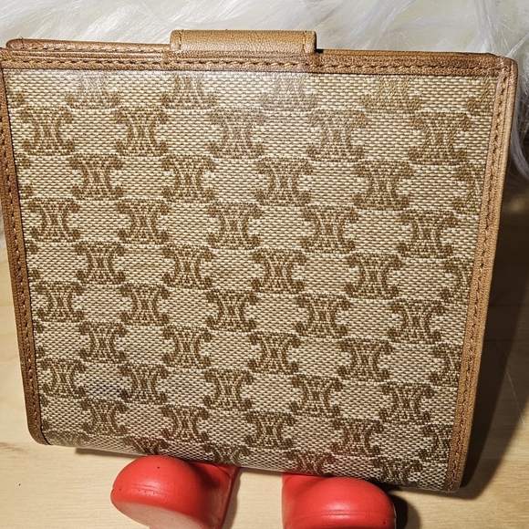 CELINE Macadam compact wallet (1-28-A127) - Picture 2 of 15